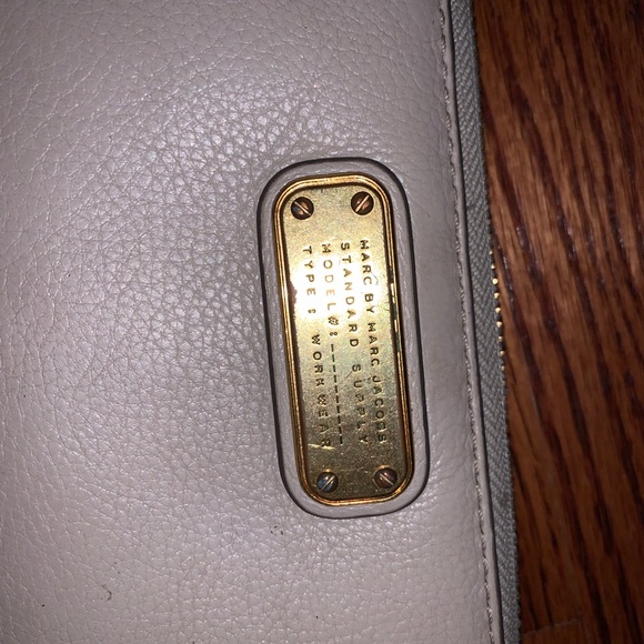 Marc by Marc Jacobs Beige Wallet - Picture 3 of 5